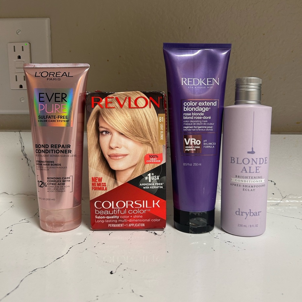 L'Oreal Ever Pure Bond Repair Conditioner in Pink